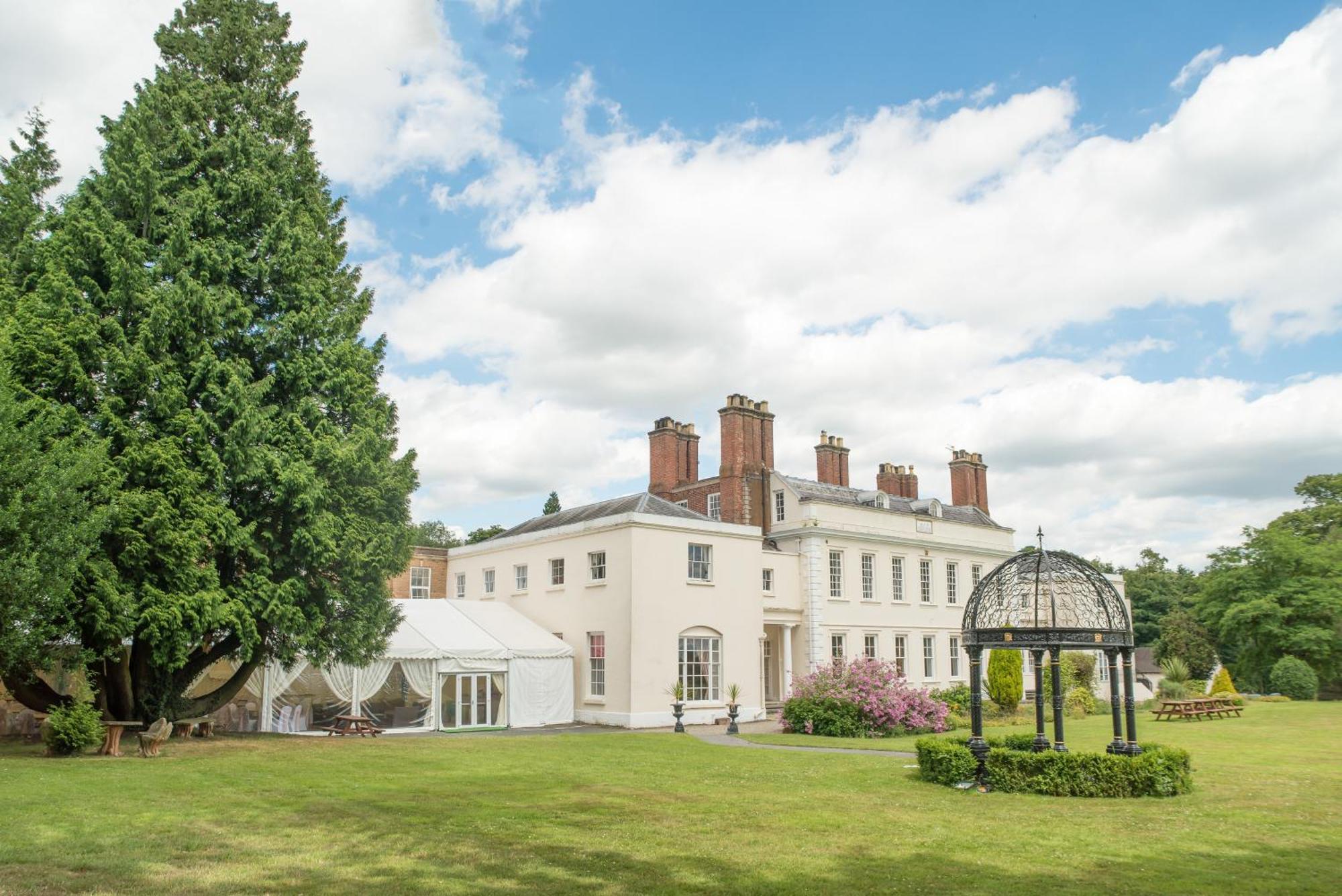 Haughton Hall Hotel & Leisure Club Telford Exterior foto