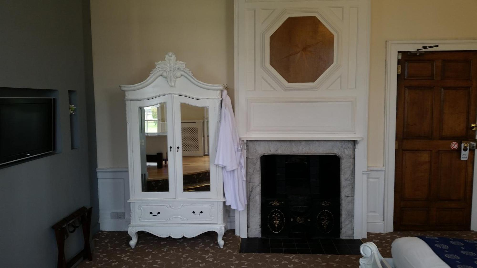 Haughton Hall Hotel & Leisure Club Telford Habitación foto